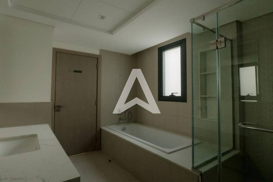 RESALE | 4BR + Maid's Room | On the Park - Image 17