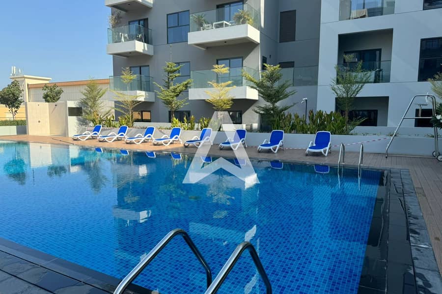 Chiller-Free | Pool View | Serious Seller - Image 13