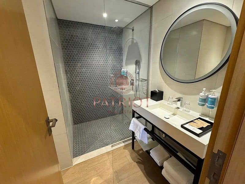 Premium Studio | Hotel amenities | luxury living - Image 6