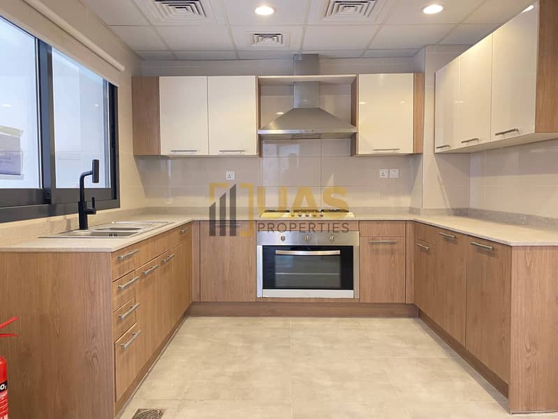 Huge Layout | Maidroom | Prime Location | Exquisite Finishing - Image 8