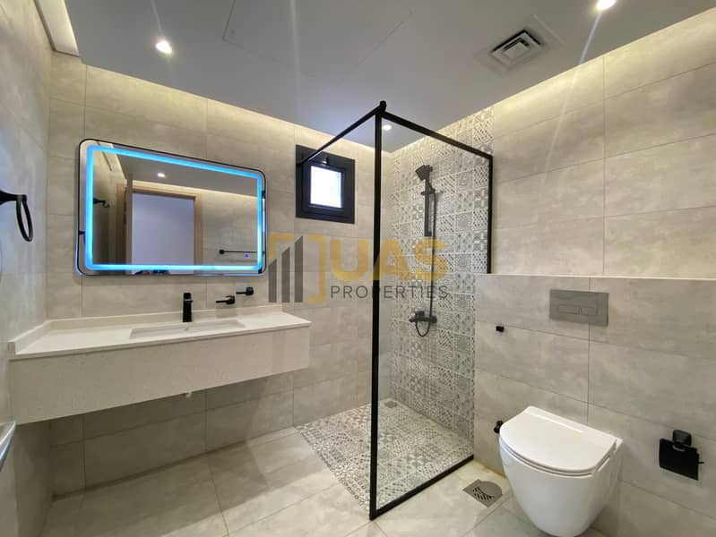 Huge Layout | Maidroom | Prime Location | Exquisite Finishing - Image 28