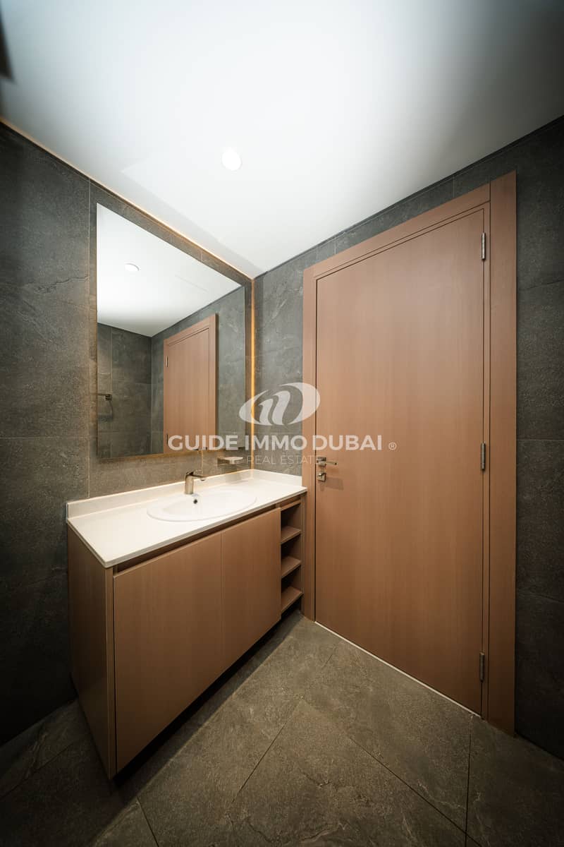 Modern Luxury | Fully Furnished | Spacious | Ready to Move - Image 12