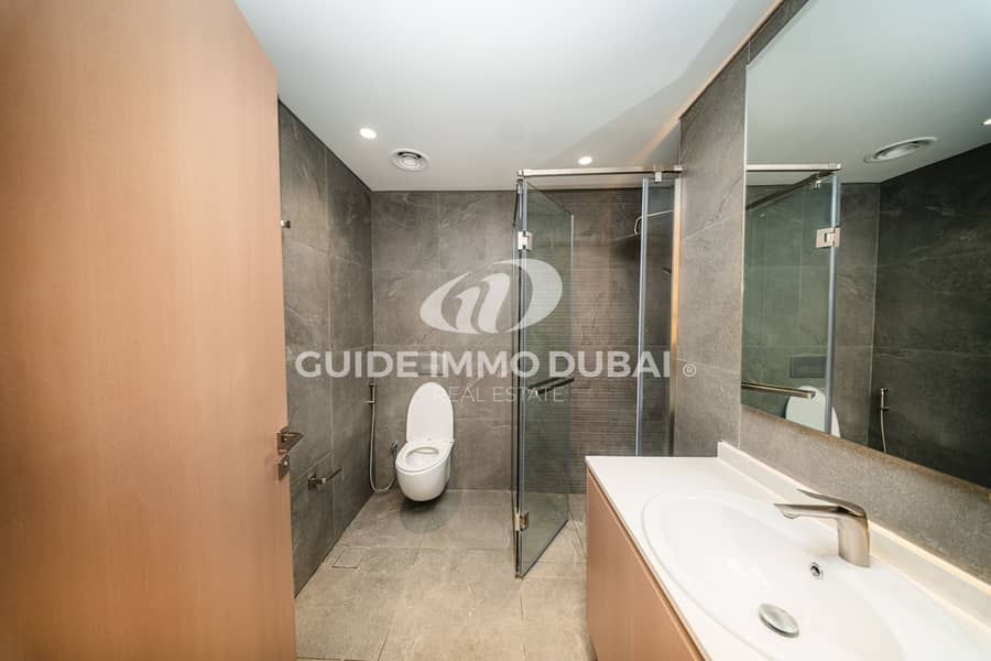 Modern Luxury | Fully Furnished | Spacious | Ready to Move - Image 28