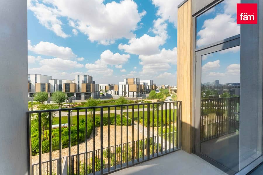 Ranim Premium Location Park Facing | Brand New - Image 19