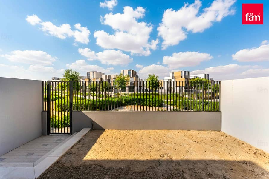 Ranim Premium Location Park Facing | Brand New - Image 24