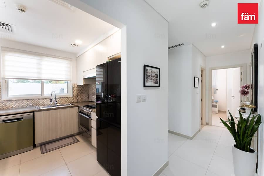 Modern 4 Bedroom |Townhouse | Private Garden - Image 13