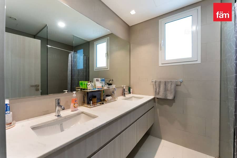 Modern 4 Bedroom |Townhouse | Private Garden - Image 29