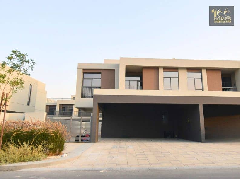 Luxurious | Semi Detach | Fully Maintained | High End Ameneties