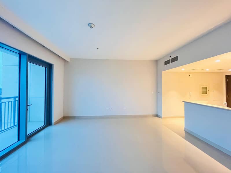 STUNNING VIEW OF DUBAI CREEK & BURJ KHALIFA 3-BEDROOM PLUS MAID - Image 9