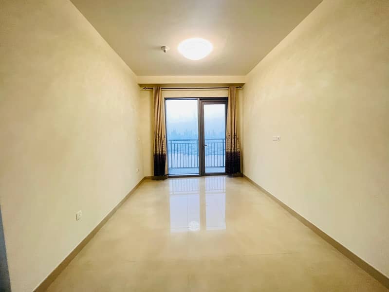 STUNNING VIEW OF DUBAI CREEK & BURJ KHALIFA 3-BEDROOM PLUS MAID - Image 11