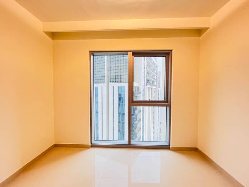 STUNNING VIEW OF DUBAI CREEK & BURJ KHALIFA 3-BEDROOM PLUS MAID - Image 19