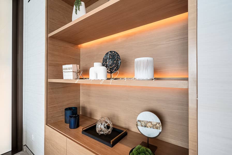 Exquisite Private Home by Award-Winning Designer - Image 13