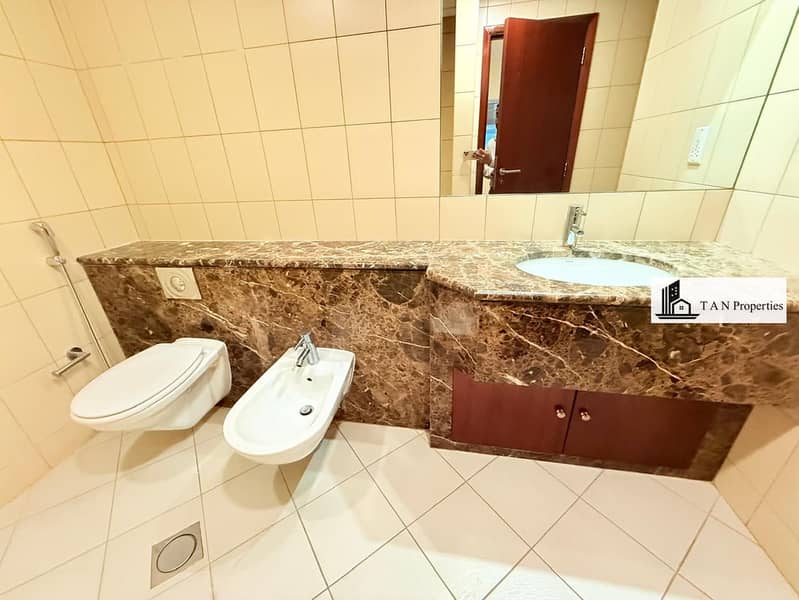 Chiller Free | Spacious with Kitchen Appliances | All Amenities - Image 17