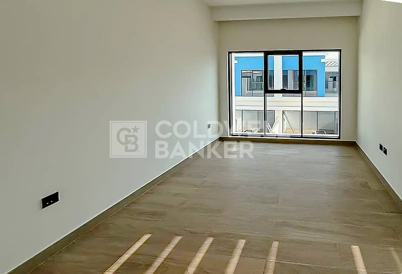 Ready To Move | 4 Cheques | Hot Deal