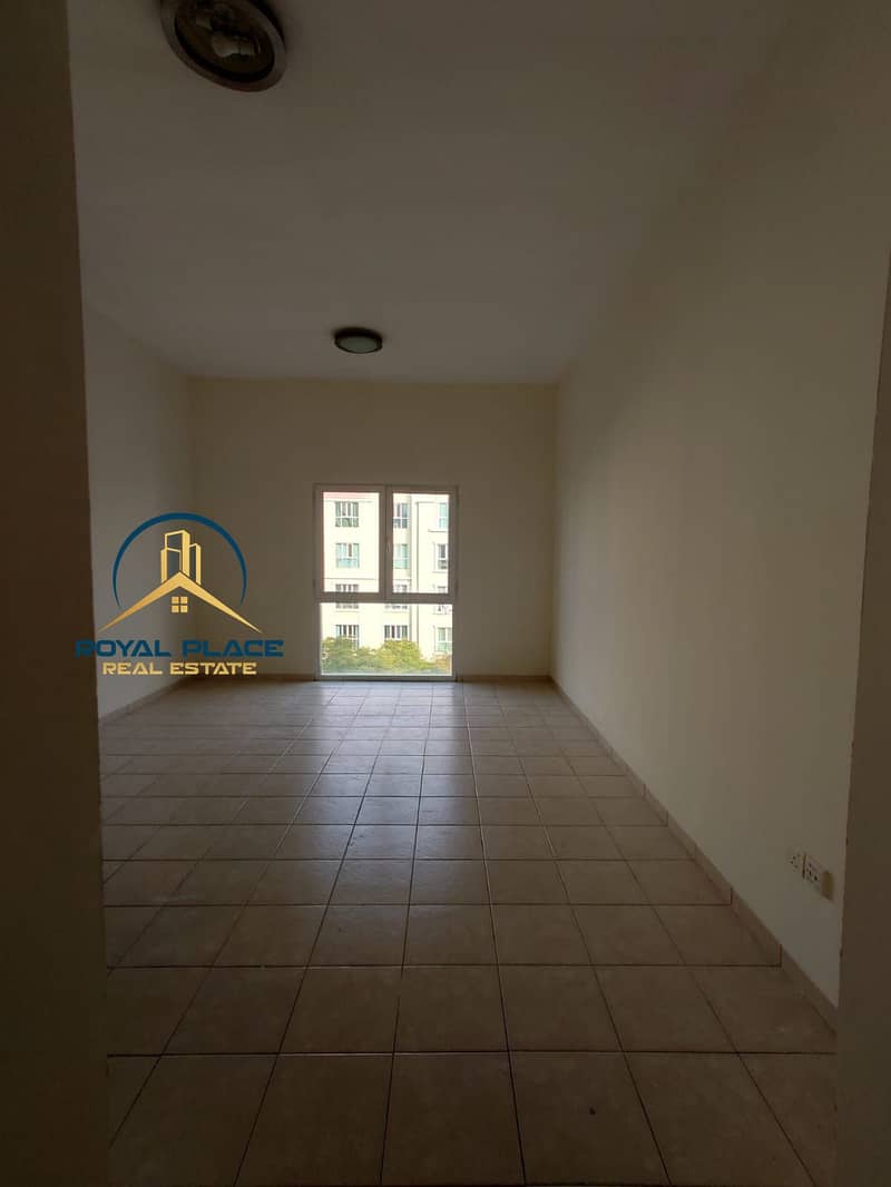 SPECIOUS | WELL MAINTAINED | NEAR TO METRO - Image 6