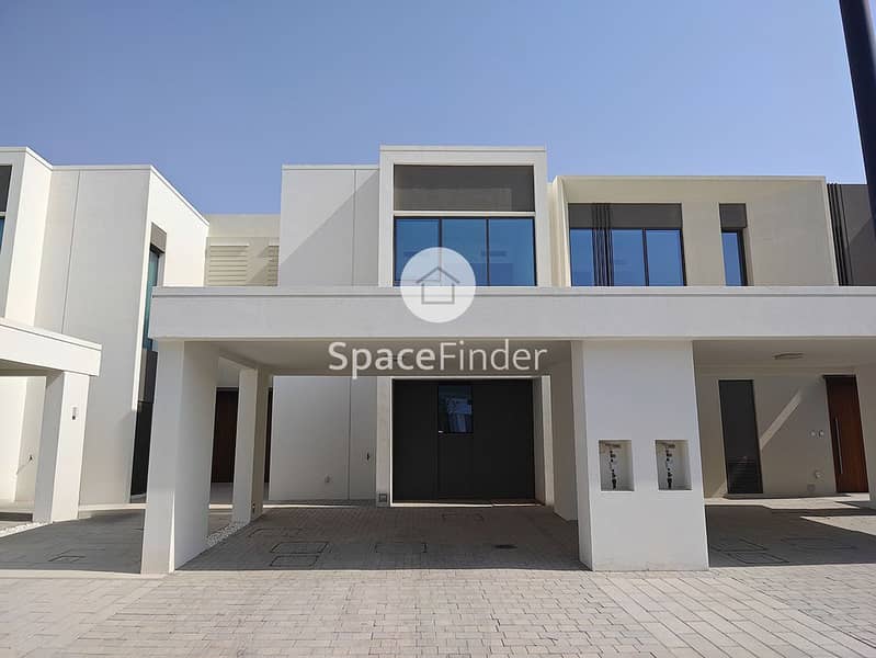 Spacious 3 Bed+Maid Villa | Vacant | Great Investment