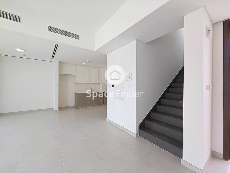 Spacious 3 Bed+Maid Villa | Vacant | Great Investment - Image 9