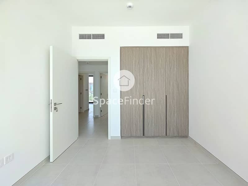 Spacious 3 Bed+Maid Villa | Vacant | Great Investment - Image 10