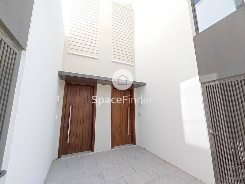 Spacious 3 Bed+Maid Villa | Vacant | Great Investment - Image 20