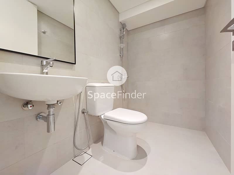 Spacious 3 Bed+Maid Villa | Vacant | Great Investment - Image 22