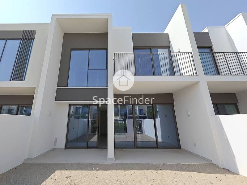 Spacious 3 Bed+Maid Villa | Vacant | Great Investment - Image 25