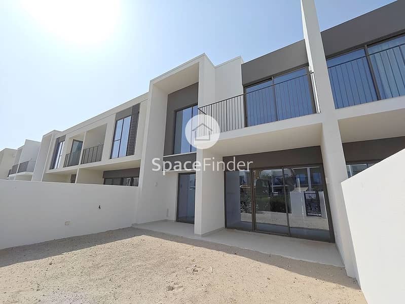 Spacious 3 Bed+Maid Villa | Vacant | Great Investment - Image 26