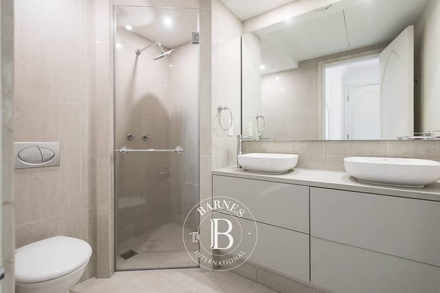 Fully Renovated | New AC and Piping | Vacant - Image 8