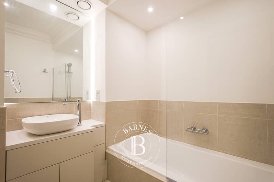 Fully Renovated | New AC and Piping | Vacant - Image 10