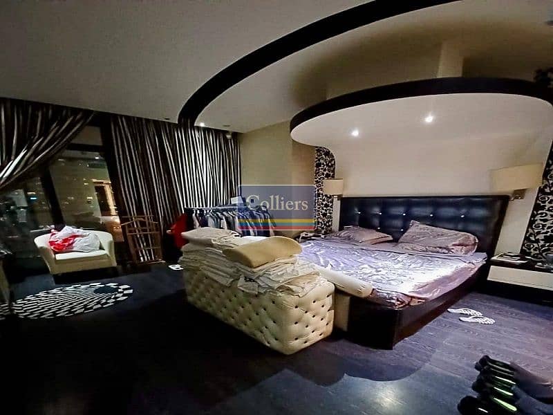 Spacious Unit | Prime Location | Motivated Seller - Image 7