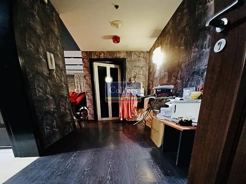 Spacious Unit | Prime Location | Motivated Seller - Image 8