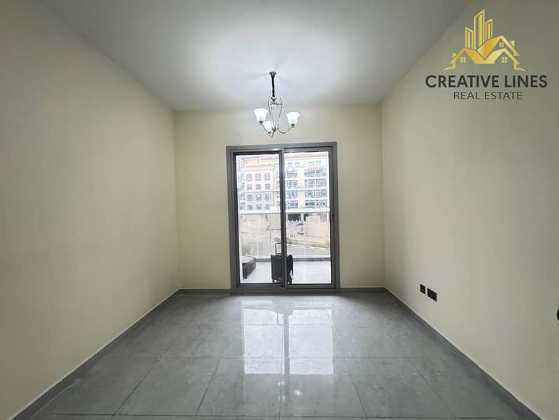 LUXURY SPACIOUS MODERN 1 BEDROOM// HUGE SIZE// SAMI CLOSE KITCHEN// READY TO MOVE
