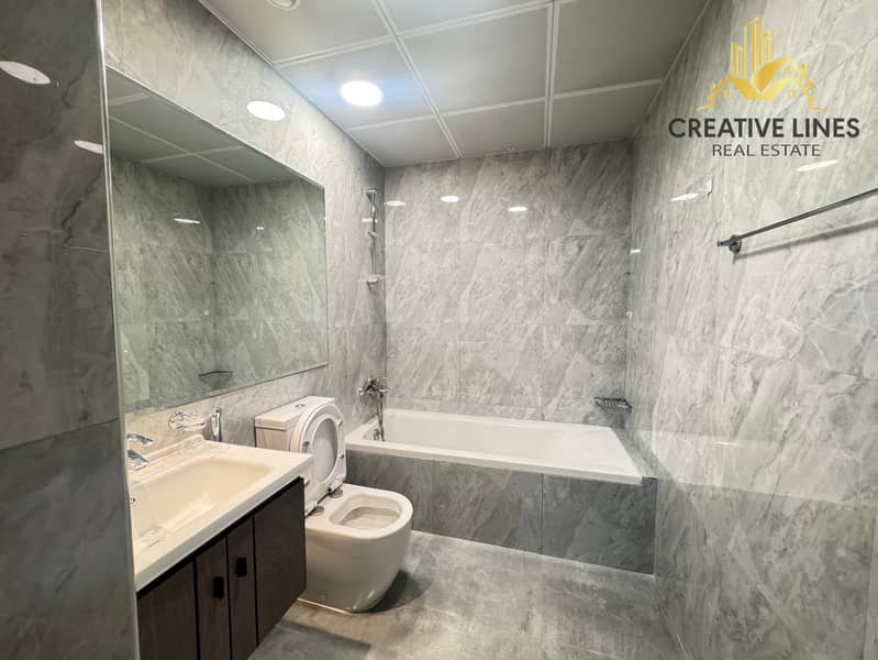 LUXURY SPACIOUS MODERN 1 BEDROOM// HUGE SIZE// SAMI CLOSE KITCHEN// READY TO MOVE - Image 6