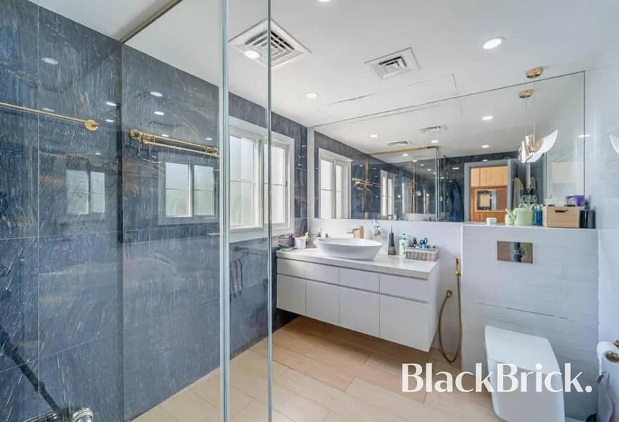 Upgraded Stand Alone Villa | Near pool and Park