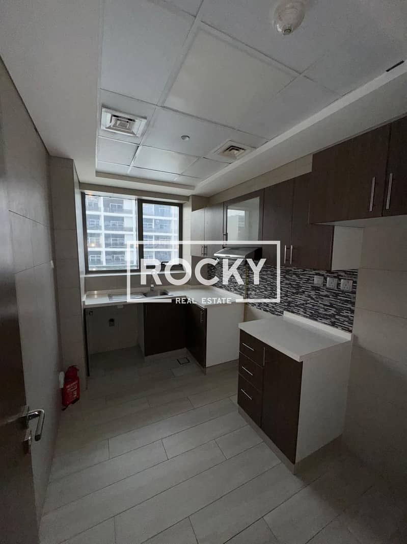 1 B/R | Pool & Gym | Jumeirah Garden City. - Image 6