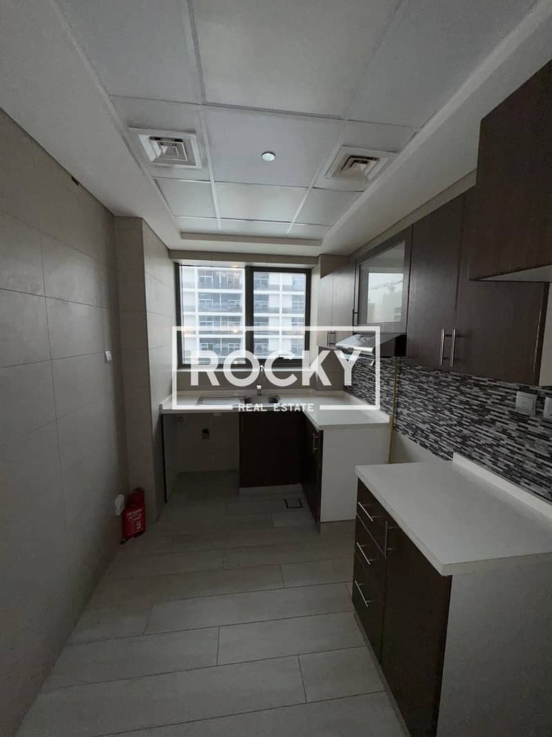 1 B/R | Pool & Gym | Jumeirah Garden City. - Image 7