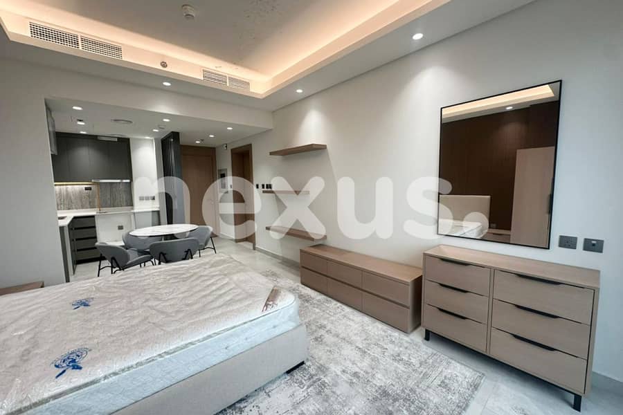 PARK AND VILLA VIEW | VACANT | SEMI-FURNISHED