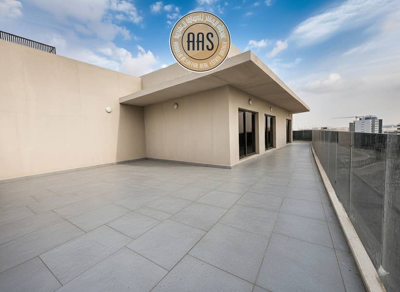 Brand new penthouse 3BR with maids || private terrace on roof || only rent 190k || full amenities || arjan