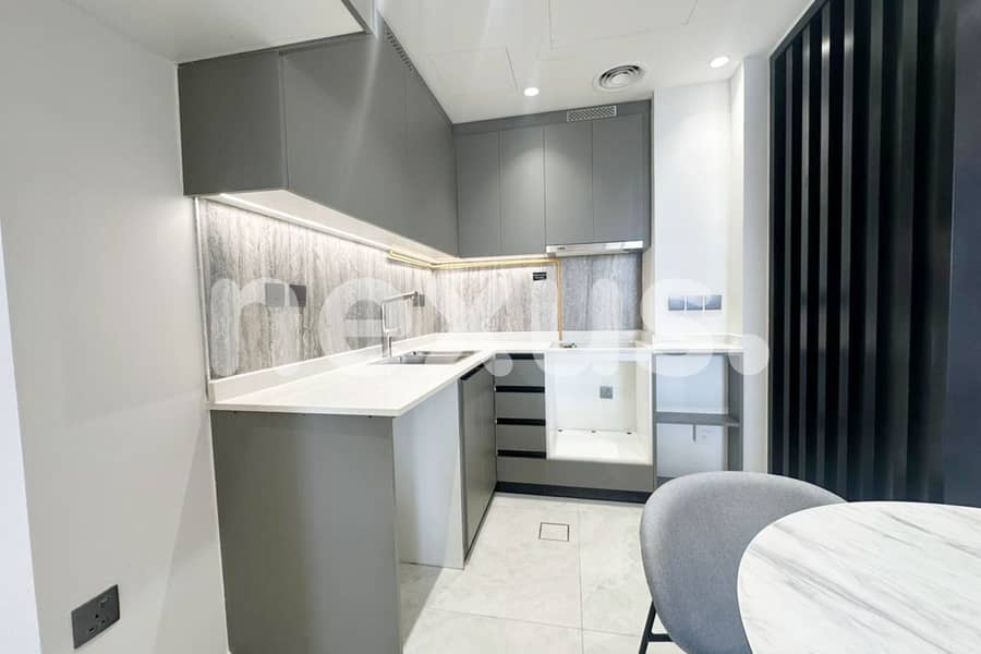 PARK AND VILLA VIEW | VACANT | BRAND NEW - Image 11