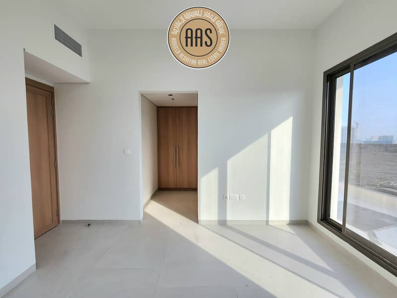 Brand new penthouse 3BR with maids || private terrace on roof || only rent 190k || full amenities || arjan - Image 13