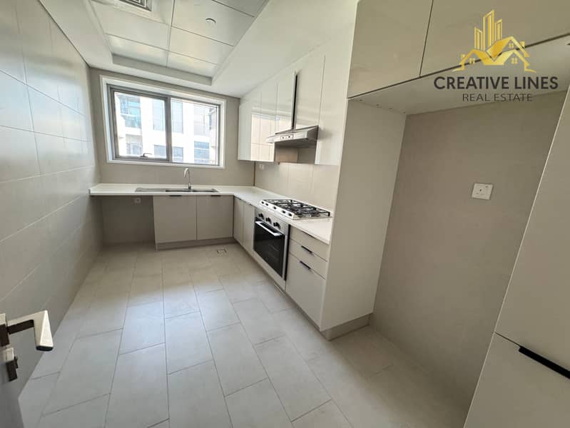 2 BEDROOM // WITH MAID ROOM // HUGE SIZE// CLOSE KITCHEN// READY TO MOVE