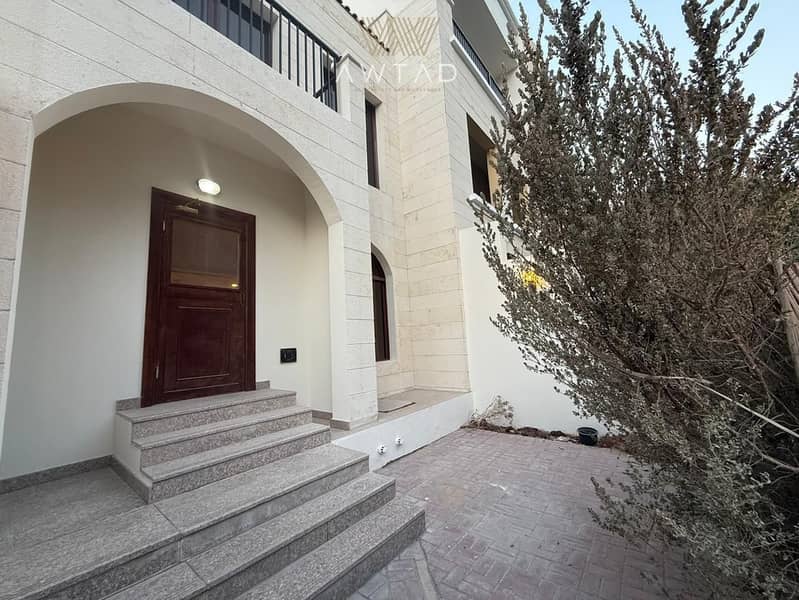 Ready To Move | Close Kitchen | 3Bed Plus Maids - Image 8