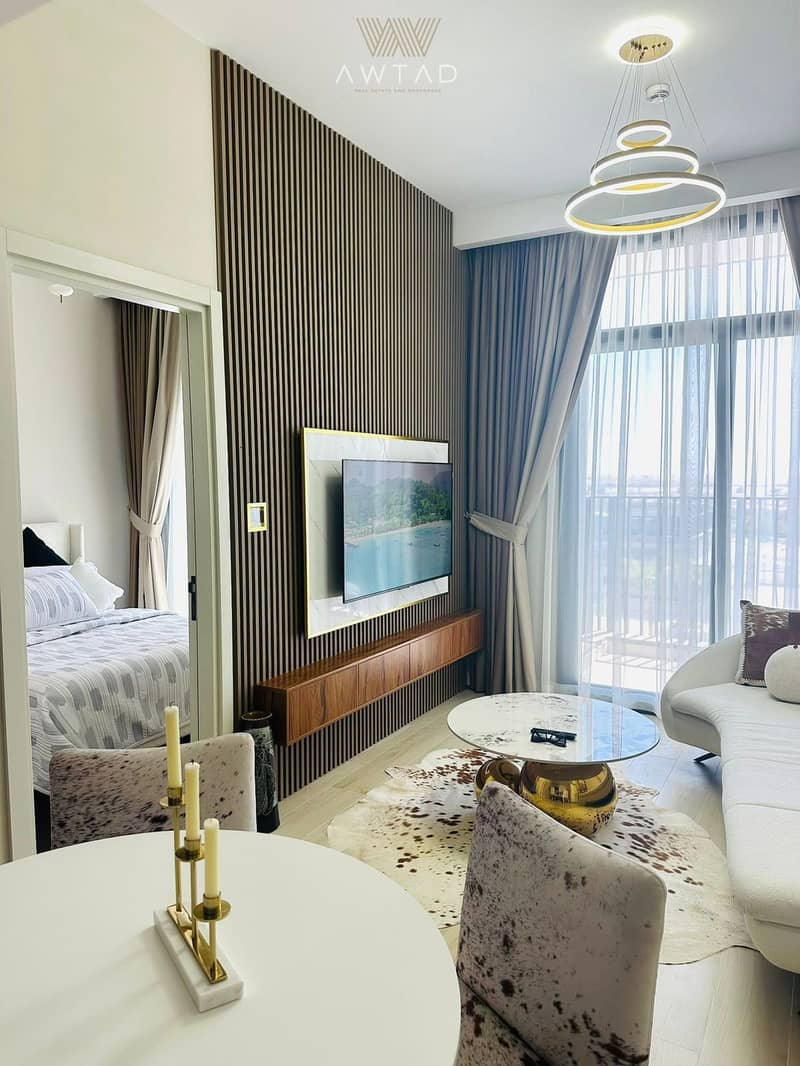 Fully-Furnished |Stunning Pool View| 2 Balconies