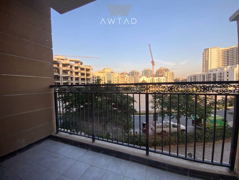 Vacant | Fully Furnished | Road View | Huge Layout