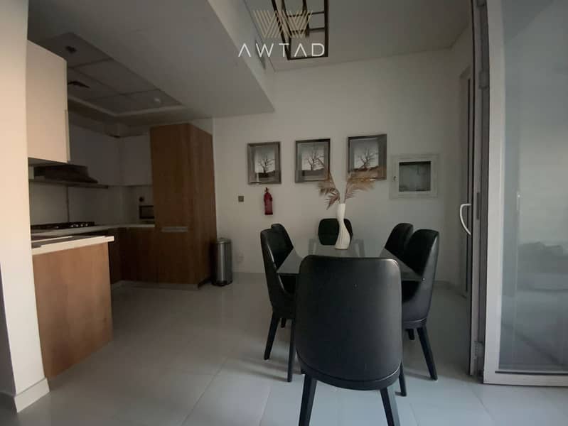 Vacant | Fully Furnished | Road View | Huge Layout