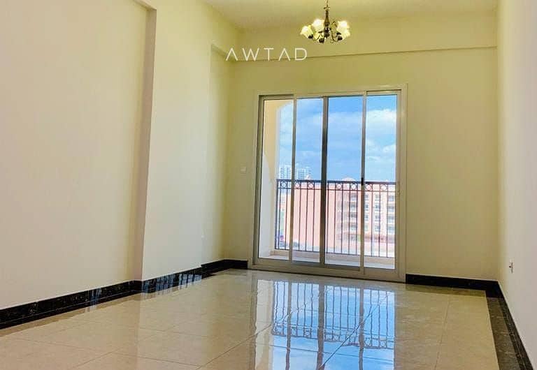 Vacant and Ready | Unique Layout | Chiller Free