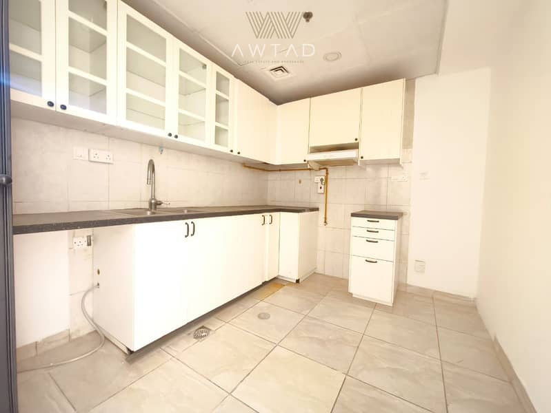 Ready to Move in | Huge Layout | Community View