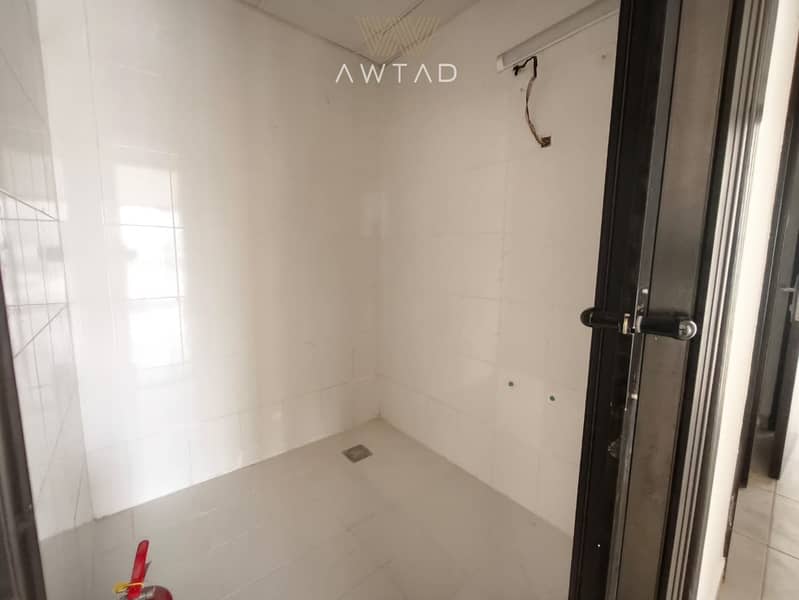 Ready to Move in | Huge Layout | Community View - Image 10