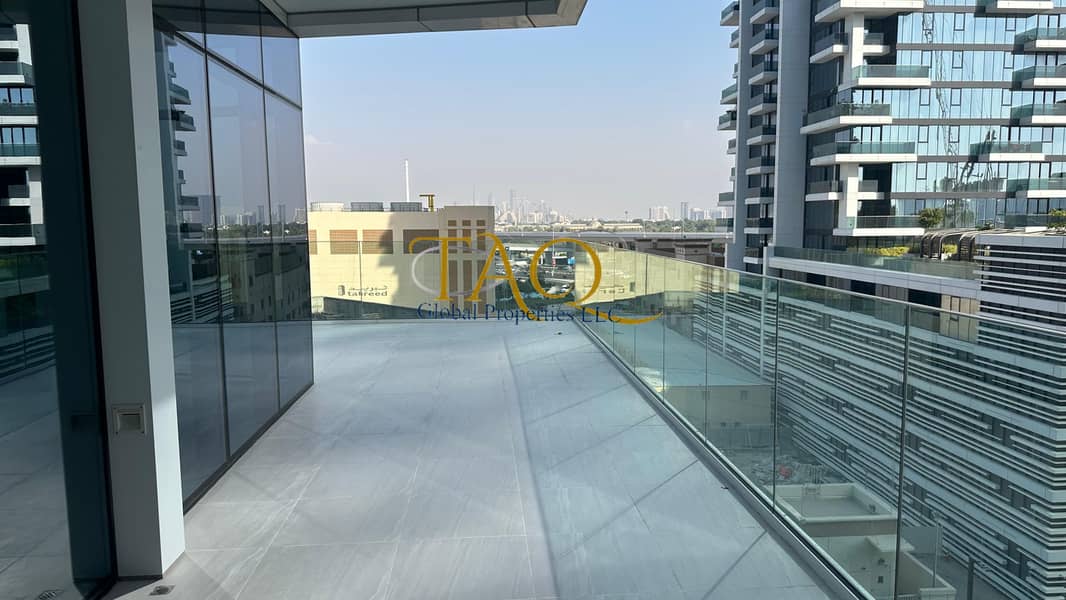 Massive balcony | HOT listing | viewing Is Advise | Ready to Move in