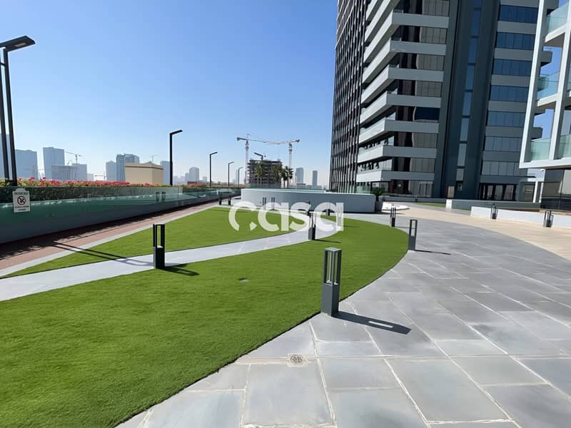 Lowest Price | Bright and Vacant | Stunning View - Image 10