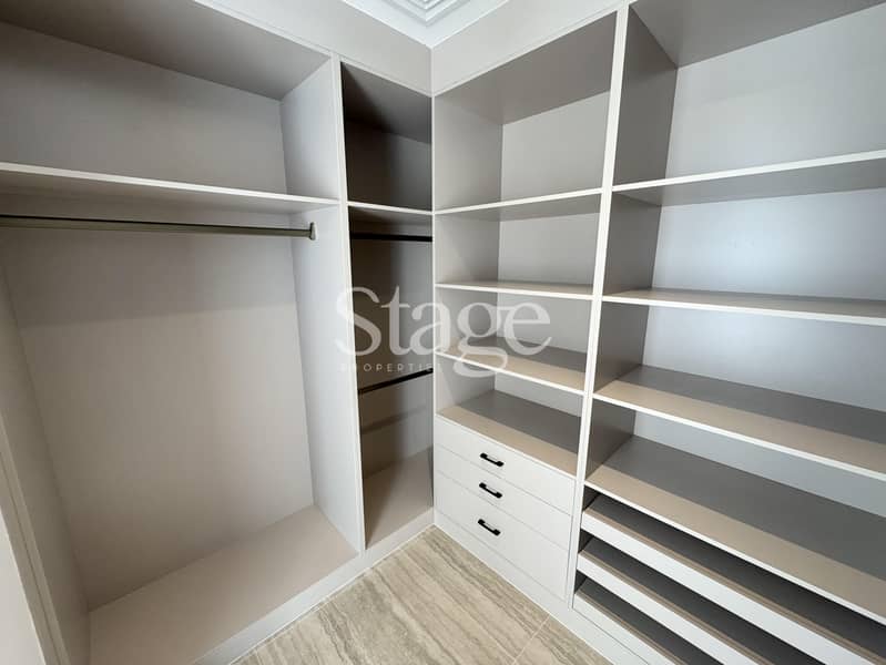 Single Row Unit | Luxury 4 BR Villa | Lagoon View - Image 16